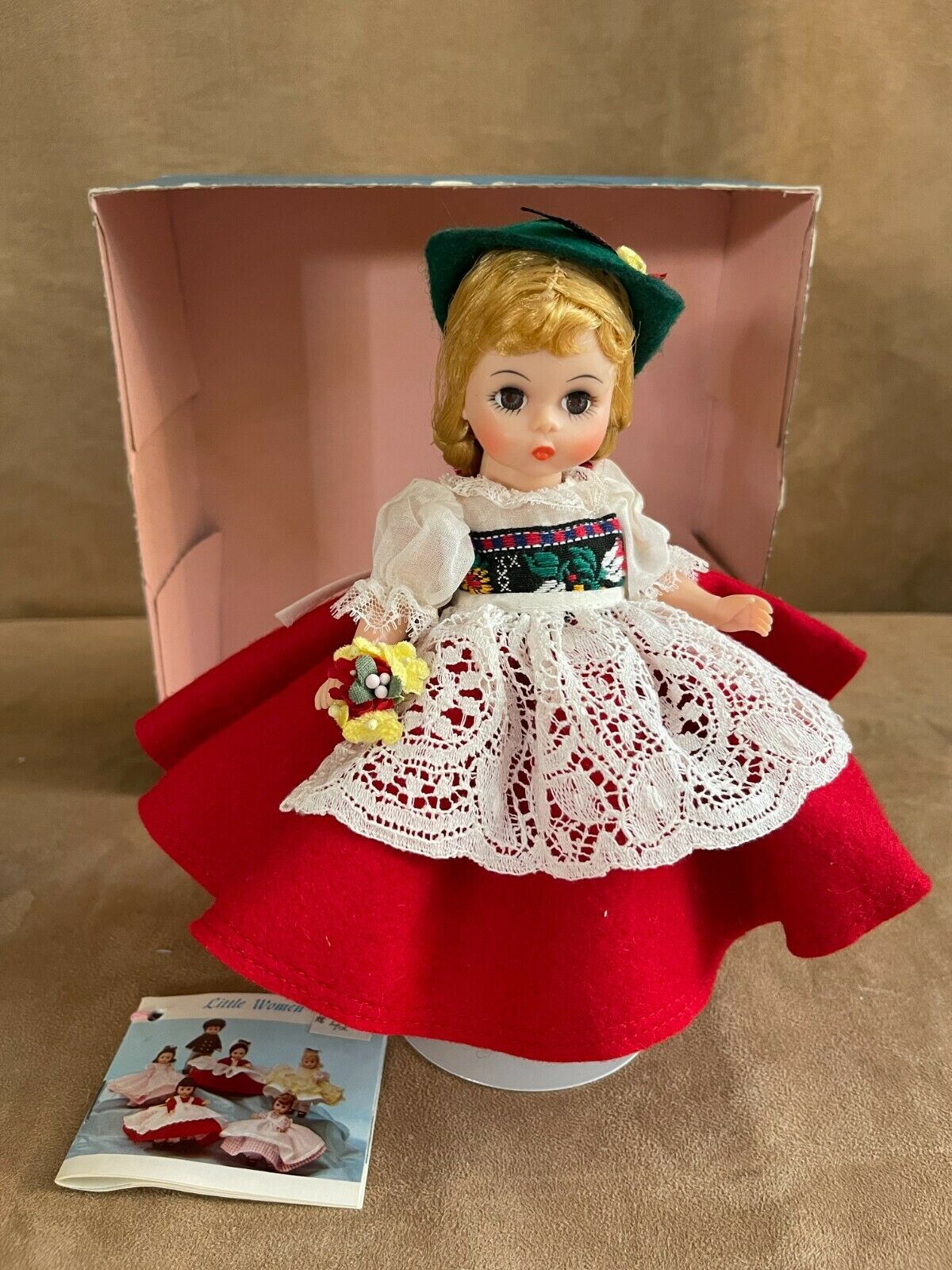 Madame Alexander Switzerland International Doll In Box Wendy Of The World 594