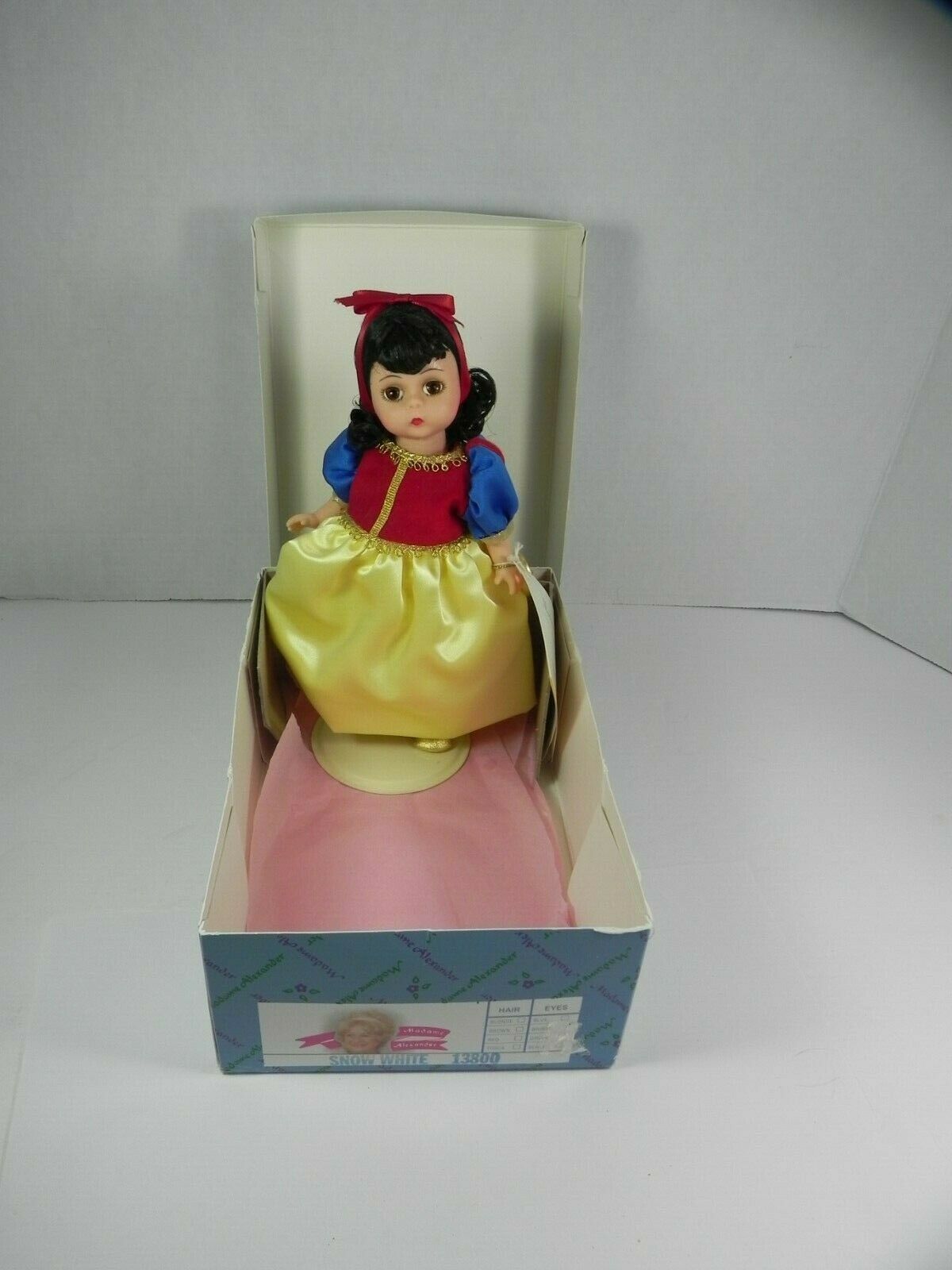 Madame Alexander 8" Snow White Doll In Original Box 13800 With Tag