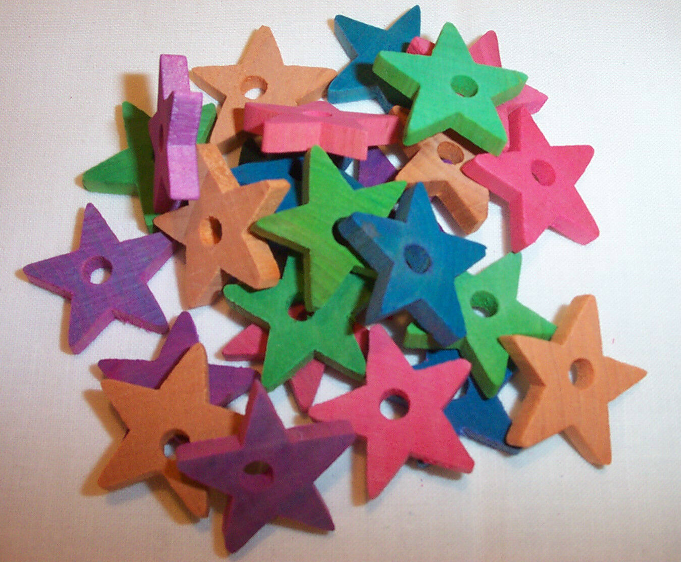 25 Wood 1" Colored Wooden Stars Bird Parrot Toy Craft Beads Parts W/ Hole New