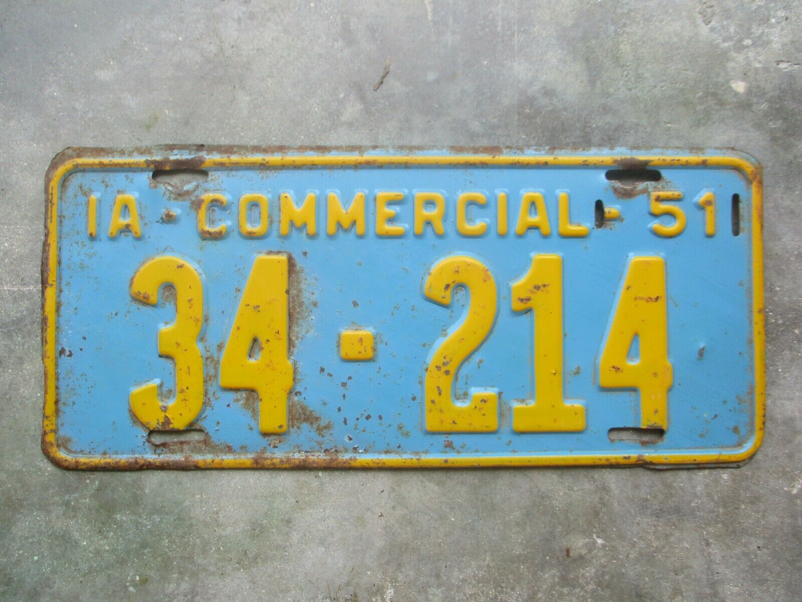 Iowa 1951 Commercial License Plate  #  34 - 214