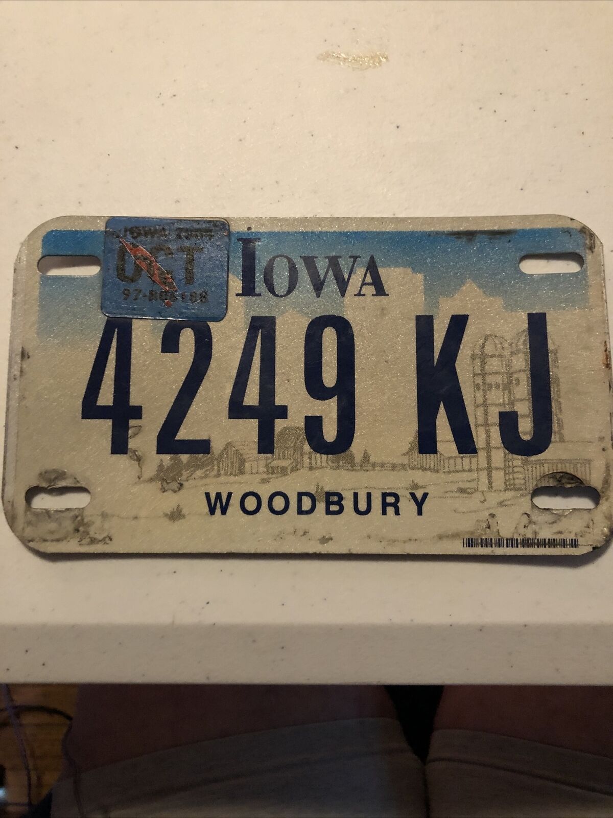 Iowa 2004 License Plate "4249 Kj” Woodbury