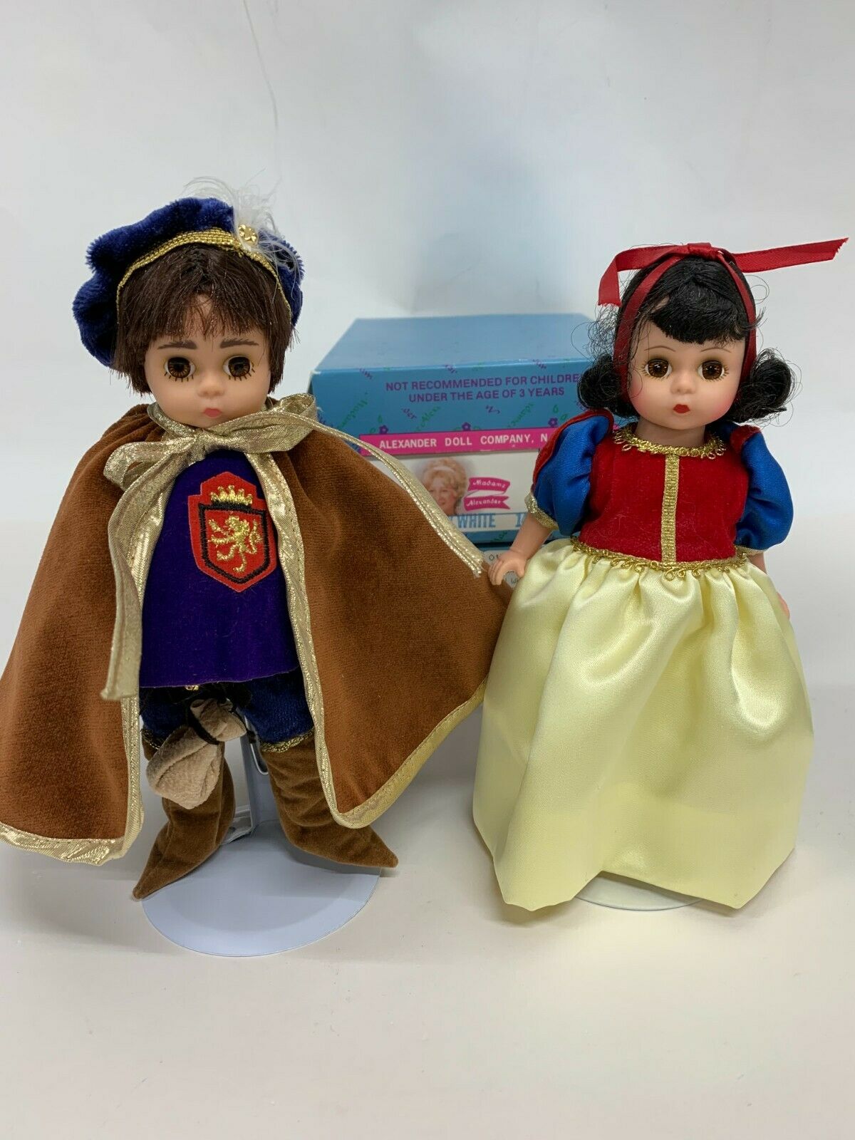 Madam Alexander Storyland Snow White & Snow White's Prince Dolls